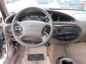 Image 40 of 1999 Ford Taurus SE…